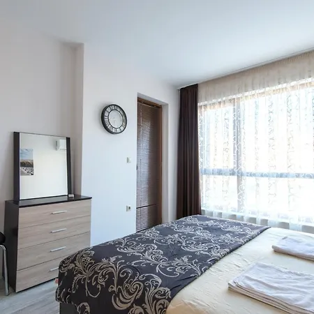 La Luxury * Golden Sands