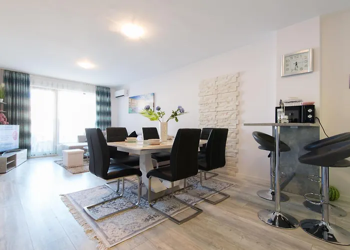 La Luxury Apartament