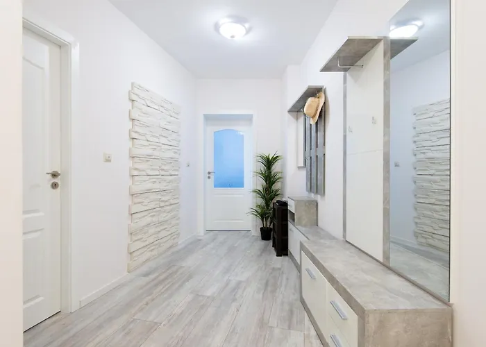 Apartament La Luxury